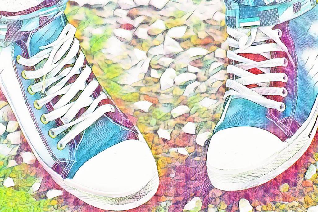 Photo turned into drawing: Converse shoes. 