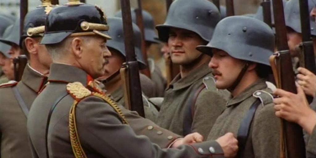 Soldater fra 1. verdenskrig. Utsnitt fra filmen Intet nytt fra Vestfronten.
