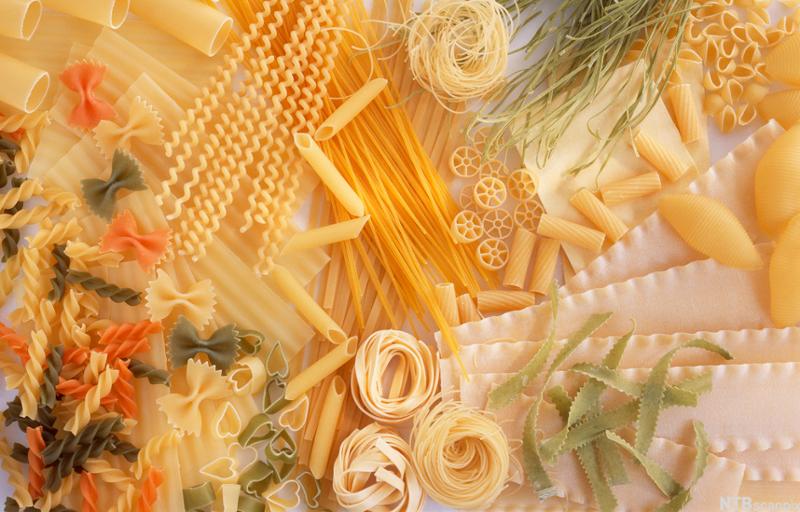 Flere varianter av pasta. Foto.