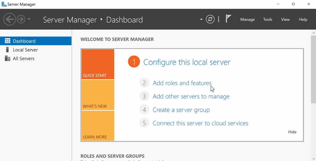 Skjermvindu i Server Manager. Musepekeren er over knappen «Add roles and features». Skjermbilde.