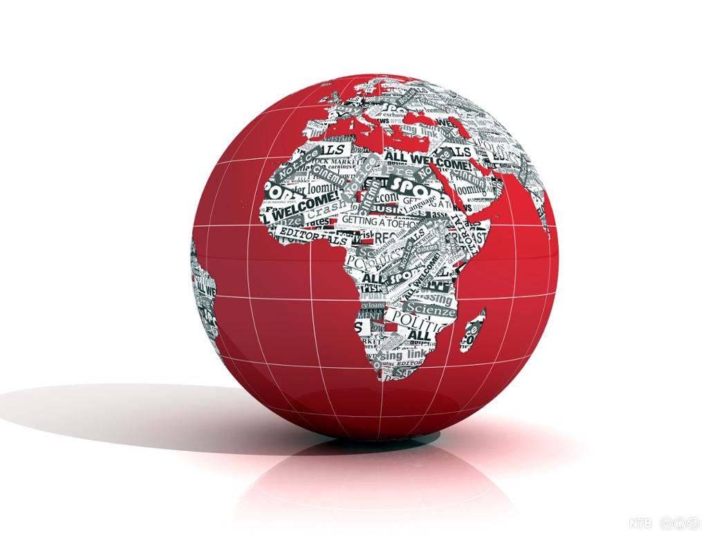 Rød globus der det afrikanske kontinentet er dekket med avisoverskrifter. Illustrasjon.