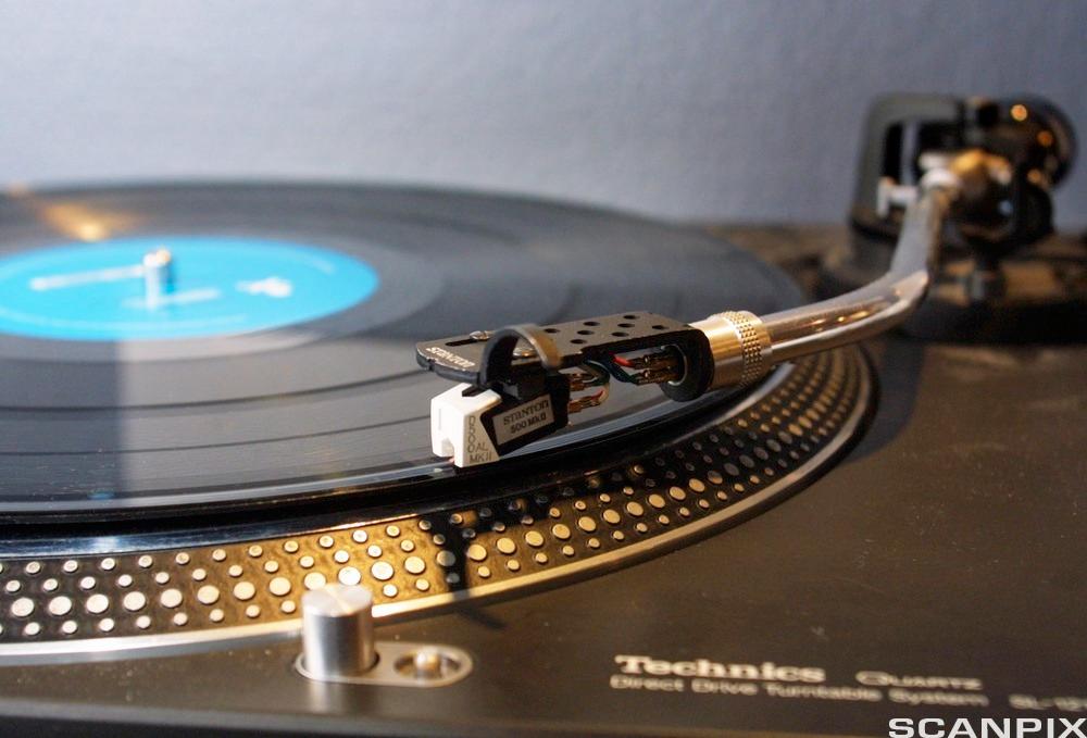 Bilde av en LP-spiller