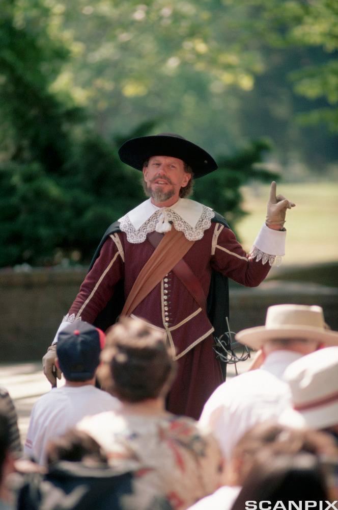 Colonial Clothing