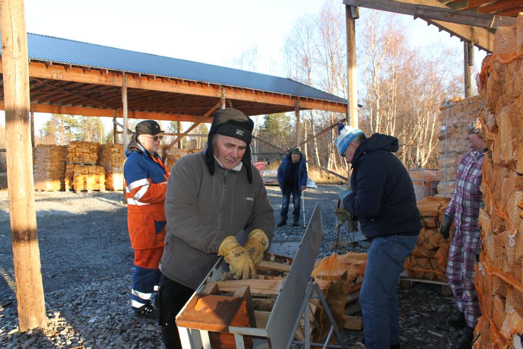 Arbeidstrening på gård. Foto.