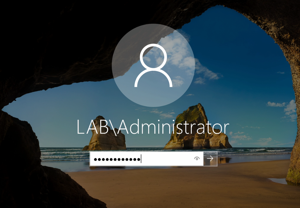 Utklipp fra påloggingsvindu Windows Server. Brukeren som logges på, heter nå LAB\Administrator. LAB kommer fra domenet, som er satt opp i AD. Skjermbilde.