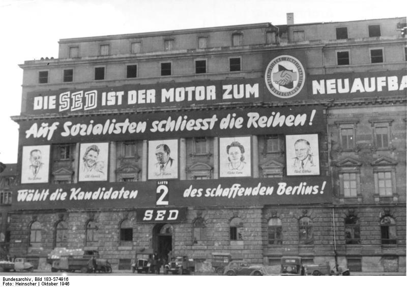 Valgreklame/propaganda for SED i Berlin, høsten 1946. Bilde.