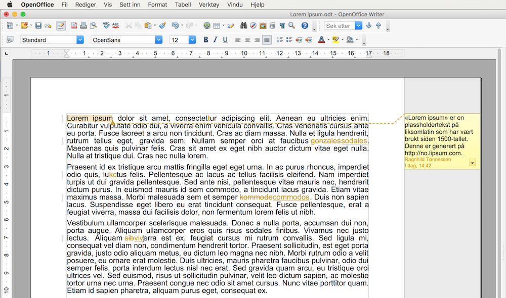 Tekst som viser endringsspor og kommentar i OpenOffice Writer. Skjermdump.