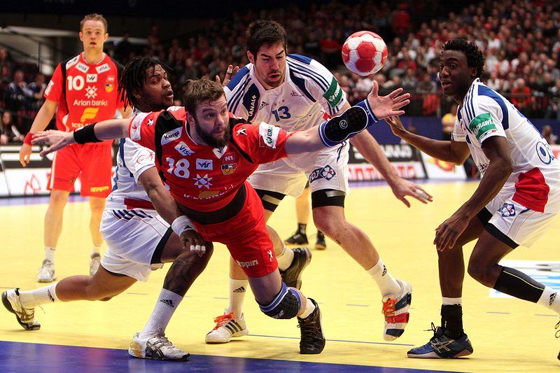Håndballkamp mellom Island og Frankrike. Foto.