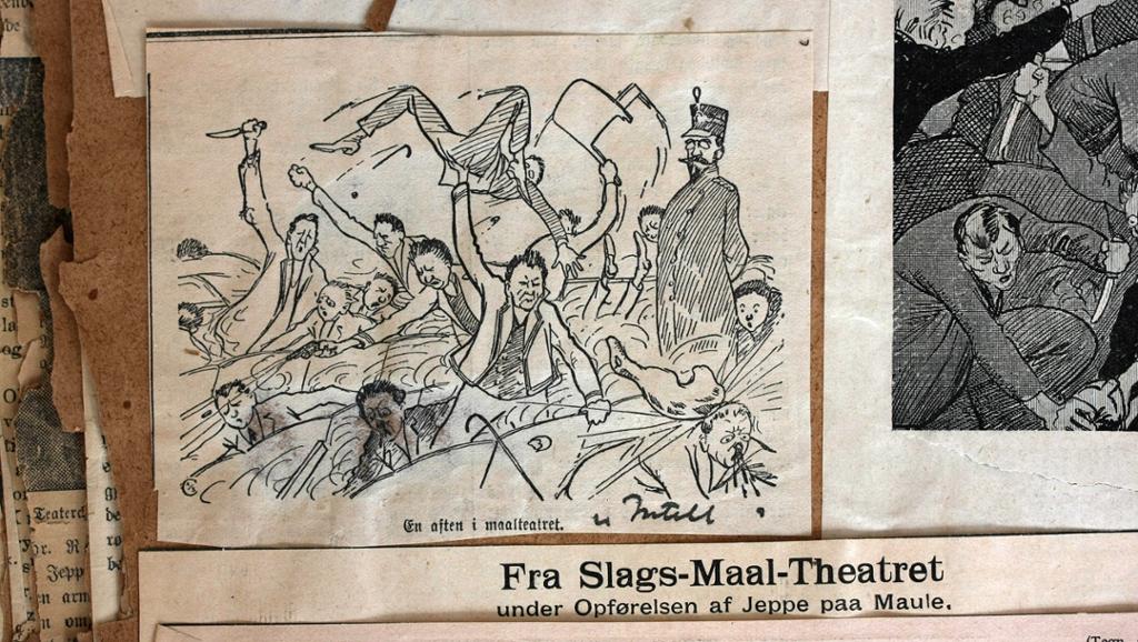 Avistegning av menn i full slåsskamp i Det Norske Teatret, 1913. Foto.