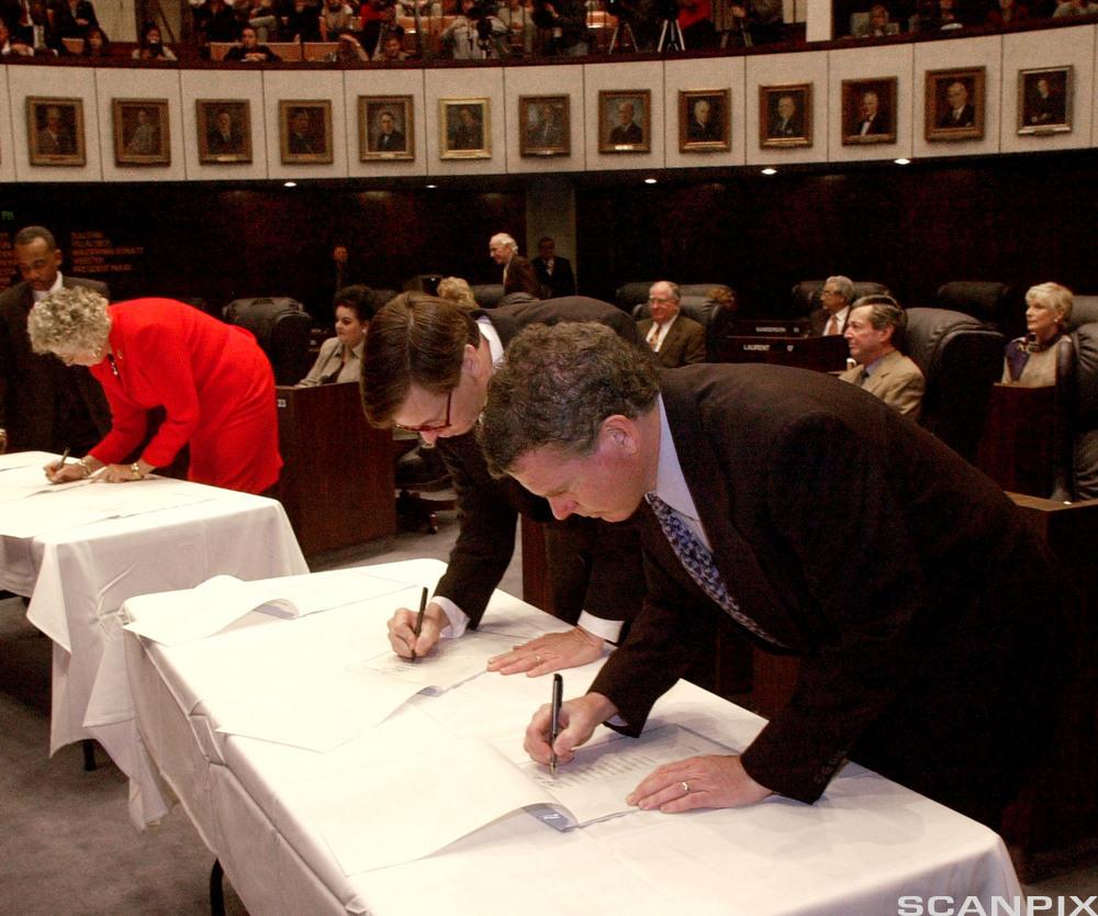 Signing of electoral votes