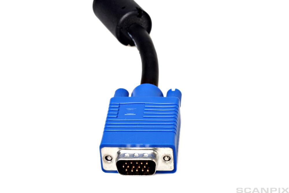 VGA-kabel og plugg. Foto.