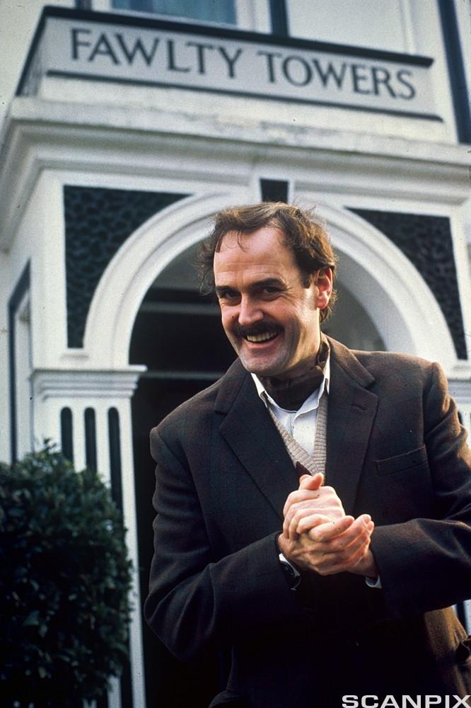John Cleeses as Basil Fawlty