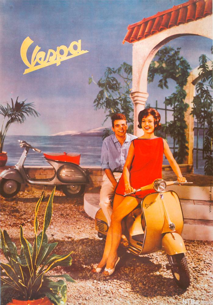 Ei kvinne og ein mann på ein moped av merket Vespa. Reklameplakat.