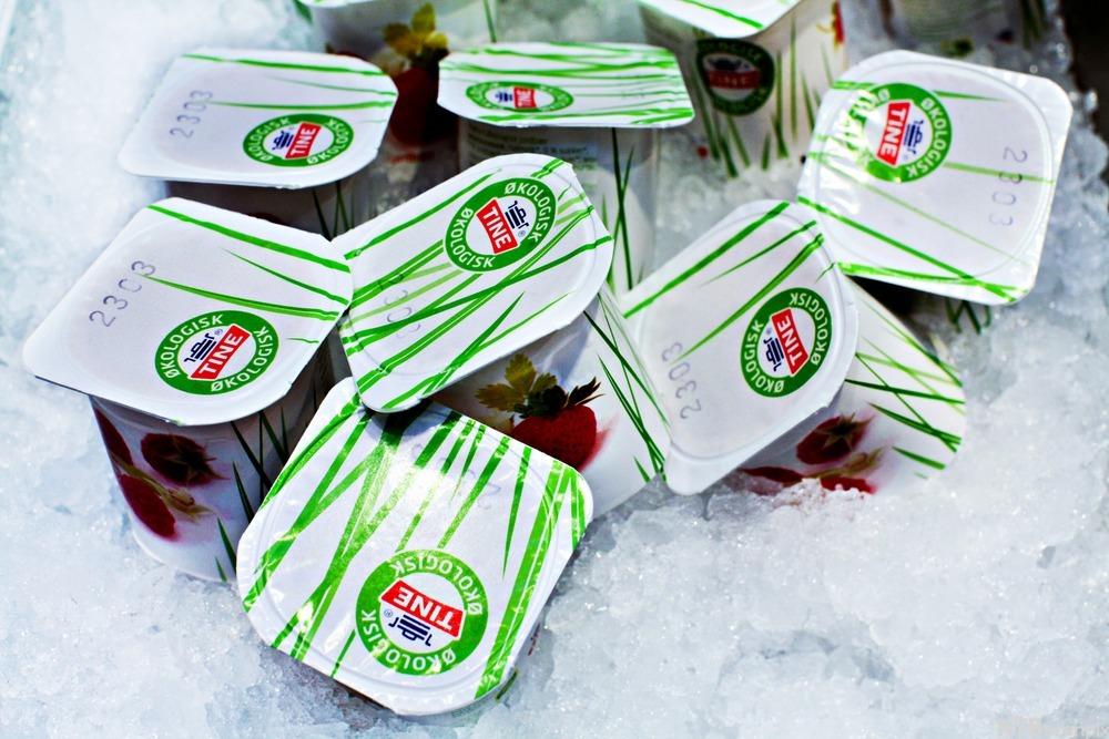 Bilete av økologisk yoghurt. Foto.