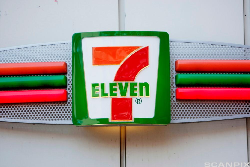 7-Eleven skilt. Foto.