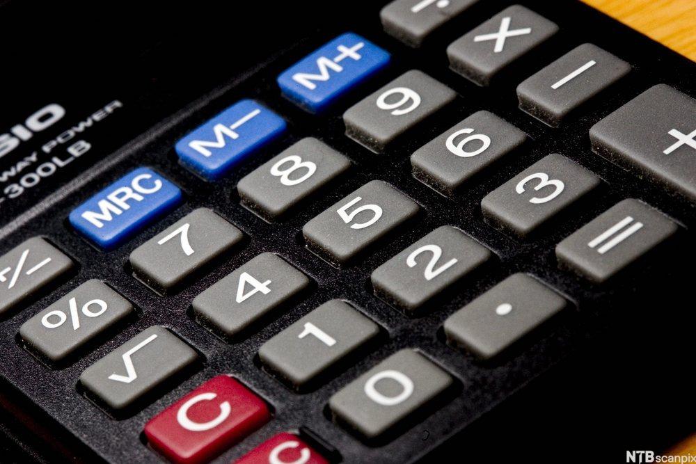 Tastatur på kalkulator. Foto.
