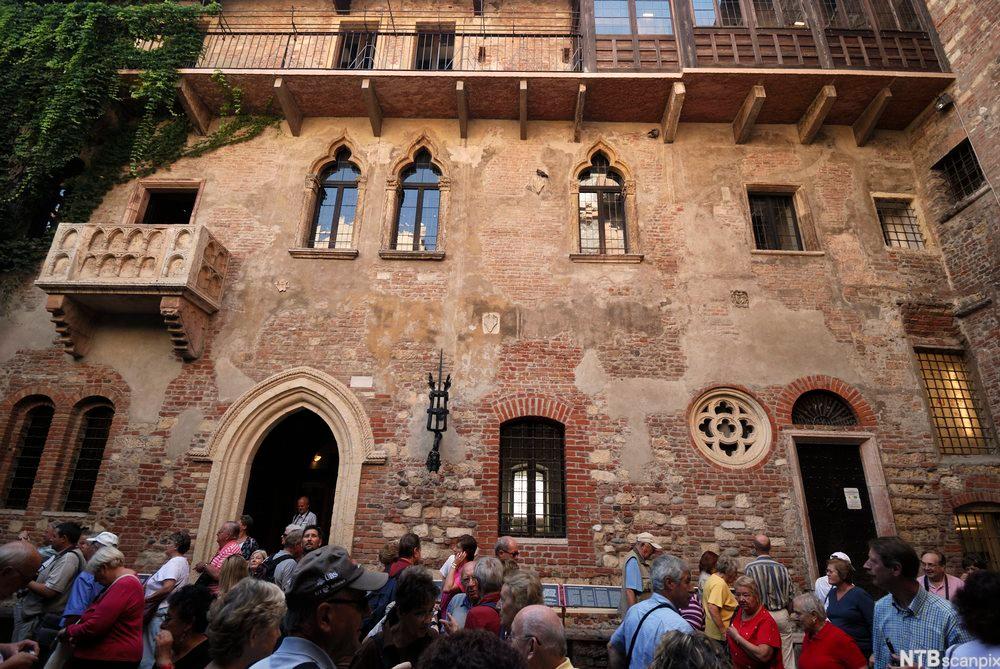 Bilde av et hus i Verona som sies å være huset til familien Capulet i Shakespeares Romeo og Julie