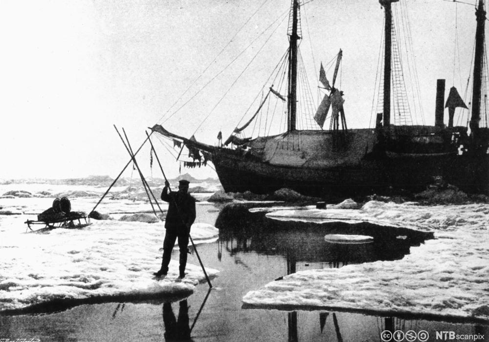 Fra Nansens polarekspedisjon 1894. Foto.