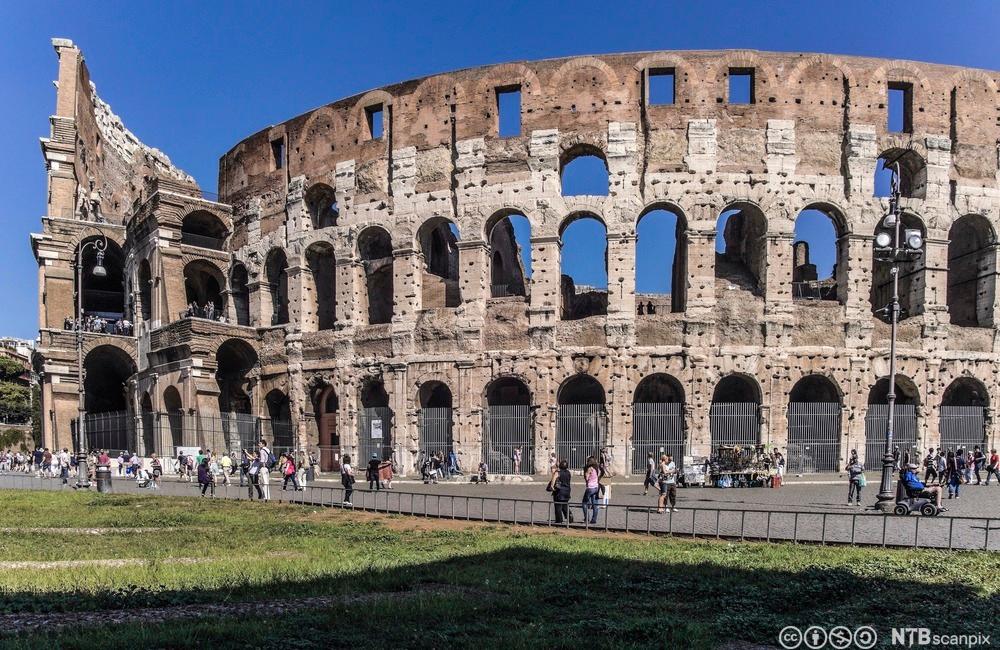 Fotografi av Colosseum i Roma. 