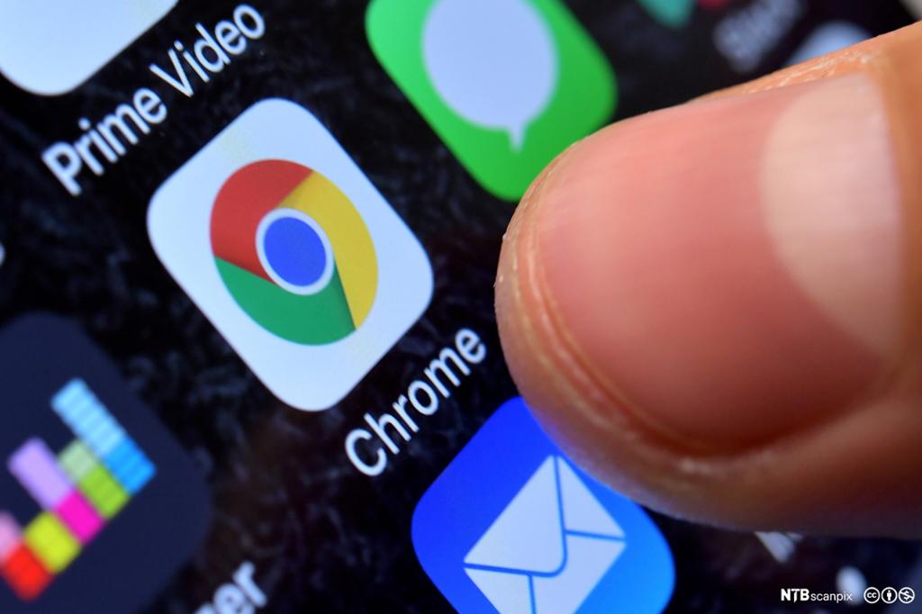 Nærbilde som viser Chrome Bowser-appen på en iPhone. Foto.