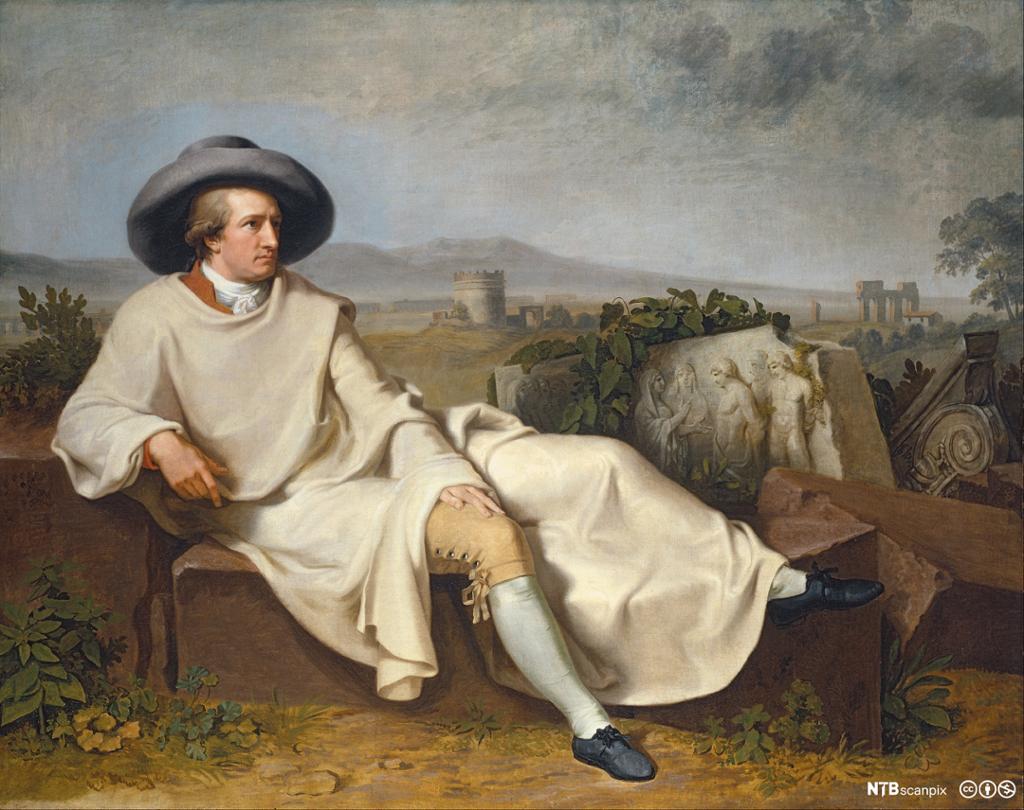 Mann med hatt sitter henslengt på en benk i en kulisse av antikk arkitektur. Maleri.