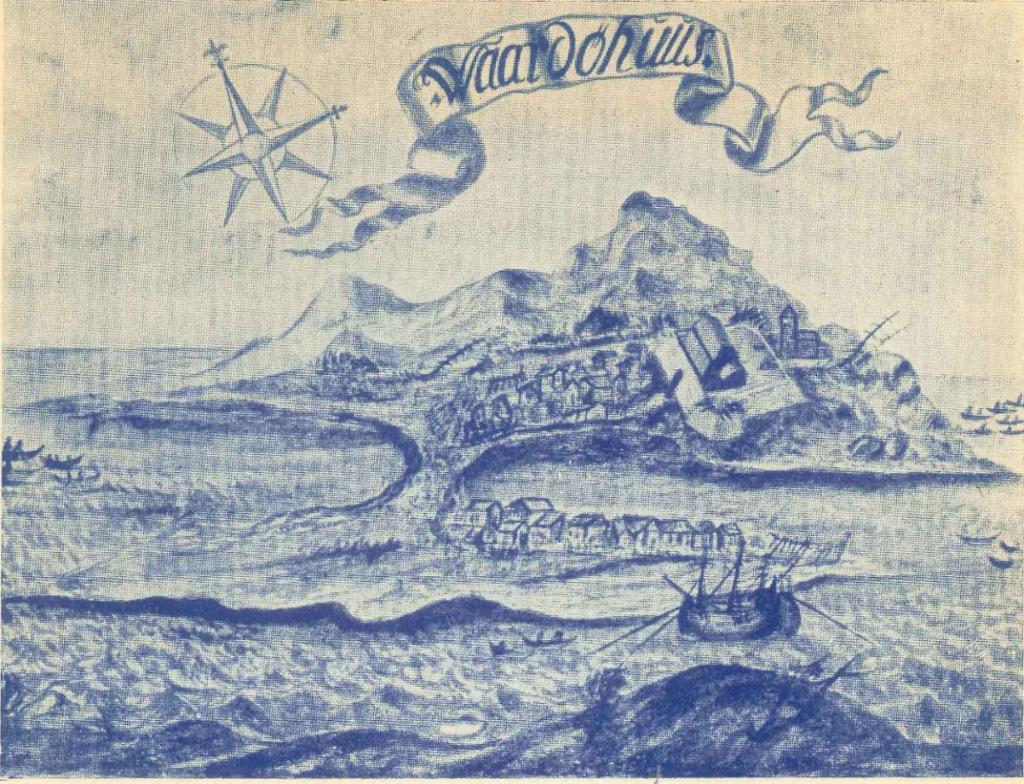 Blyanttegning av ei øy med bebyggelse og en stor festning. Skip og båter på havet i forkant. Et banner med påskriften "Waardøhuus" og ei kompasstjerne er tegnet øverst.